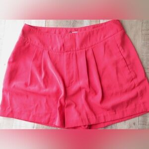 Jennifer Lopez Women's short High rise Pleated front side pocket Size 2